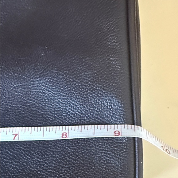 TRAVELON Men's Black Faux Leather Sling Bag - Picture 9 of 11